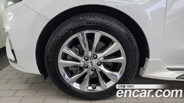 Kia Carnival Новый 9-Seater Noblesse Special - фото 4