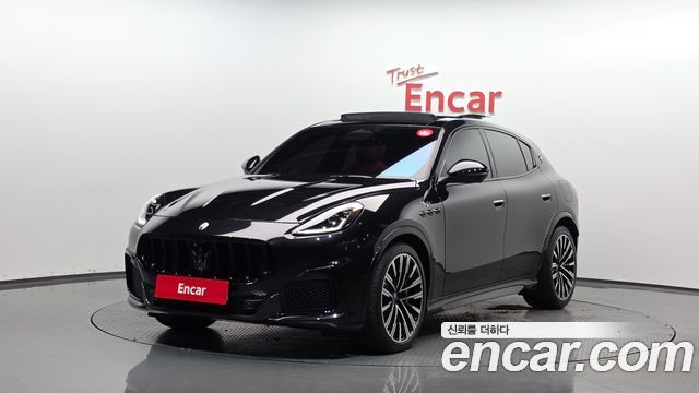 Maserati Grecale 3.0 AWD Trofeo - фото 0
