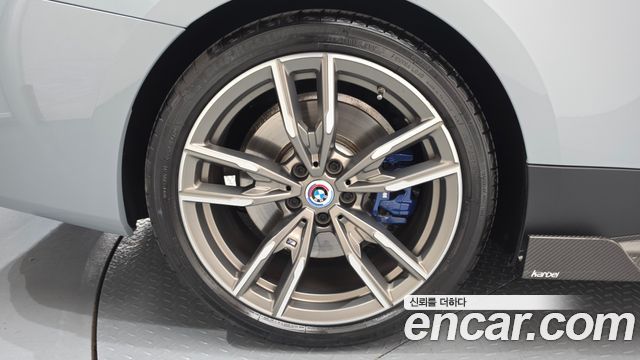 BMW 4-Series G22 M440i xDrive Convertible - фото 4