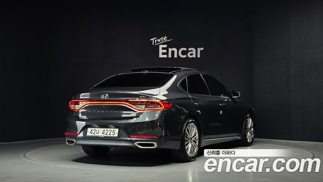 Hyundai Grandeur IG 2.2 Diesel Premium Special - фото 1