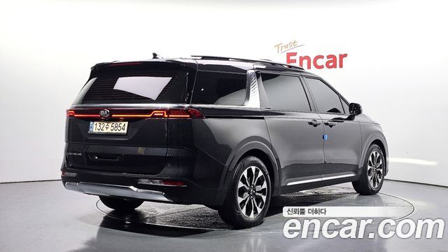 Kia Carnival 4-го поколения 9-Seater Noblesse - фото 1
