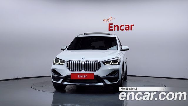 BMW X1 F48 xDrive 20i xLine - фото 2