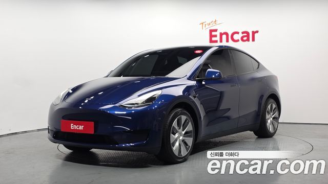Tesla Model Y RWD - фото 0