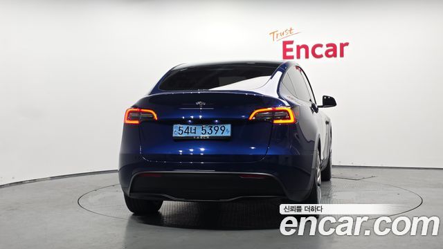 Tesla Model Y RWD - фото 3