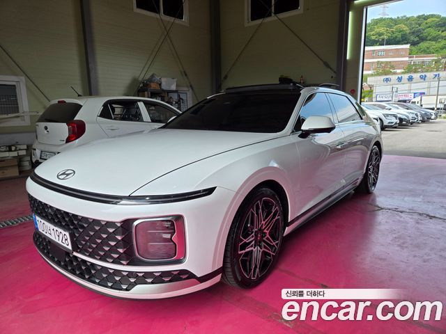 Hyundai Grandeur GN7 2,5 Gasoline 2WD Exclusive - фото 0