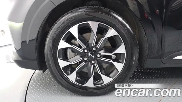 Kia Carnival 4-го поколения 9-Seater Signature - фото 4