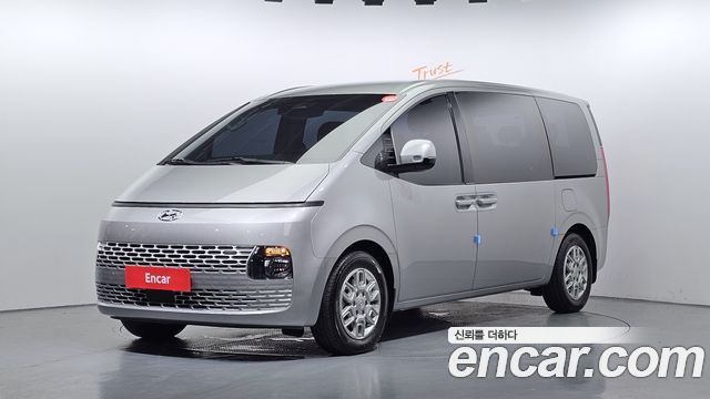 Hyundai Staria Tourer 11-Seater Modern - фото 0