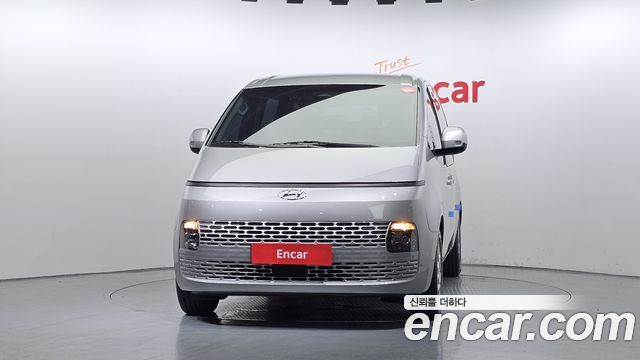 Hyundai Staria Tourer 11-Seater Modern - фото 2
