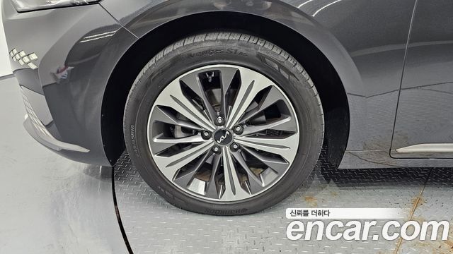 Kia K8 гибрид Noblesse - фото 4