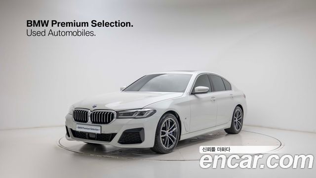 BMW 5-Series G30 520i M Sport - фото 0