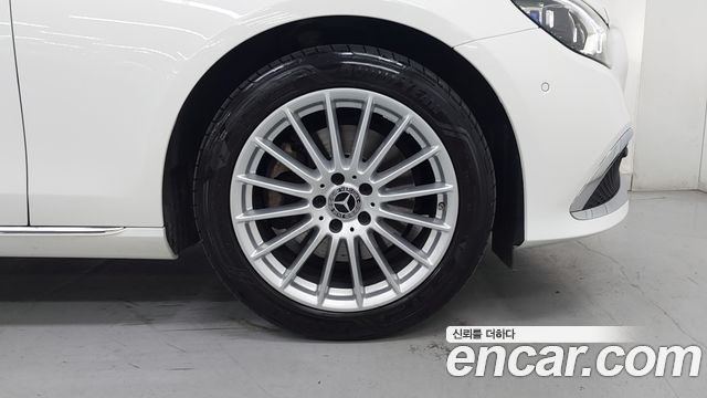Mercedes-Benz E-Class W213 E250 Exclusive - фото 4