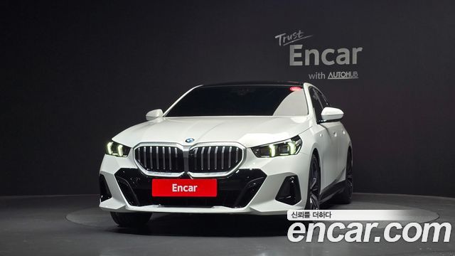BMW 5-Series G60 530i xDrive M Sport - фото 2