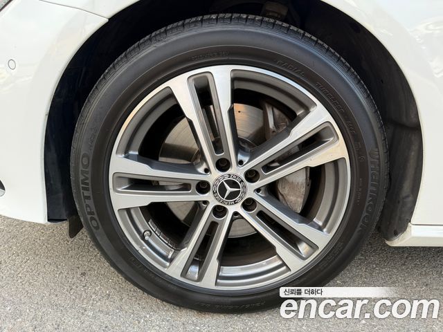 Mercedes-Benz E-Class W213 E350 4MATIC Avantgarde - фото 4