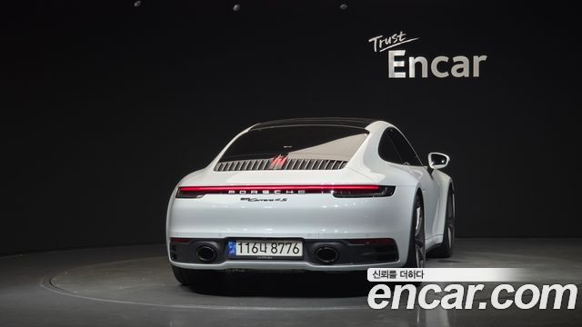 Porsche 911 Carrera 4 - фото 3
