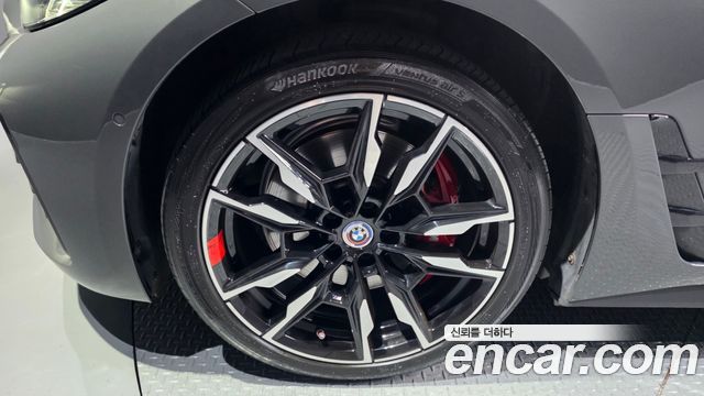 BMW i4 M50 Pro - фото 4
