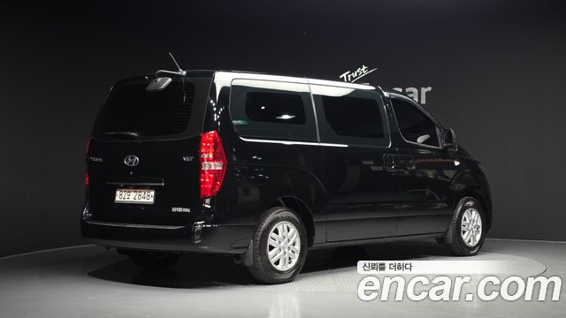 Hyundai Starex Новый Van 3-Seater Smart - фото 1