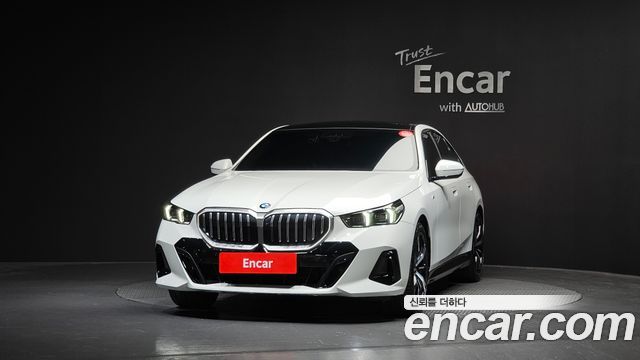 BMW 5-Series G60 530i xDrive M Sport - фото 2