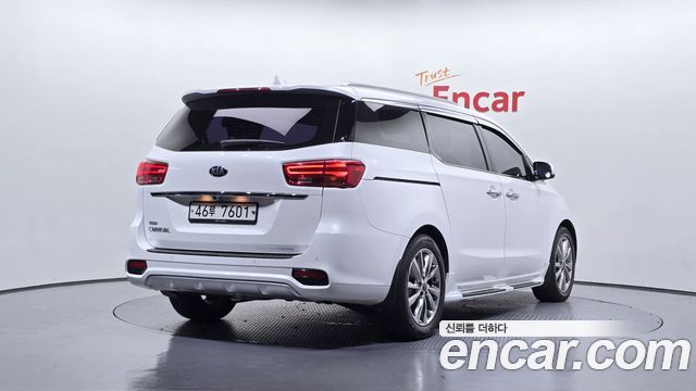 Kia Carnival Новый 9-Seater Prstige - фото 1