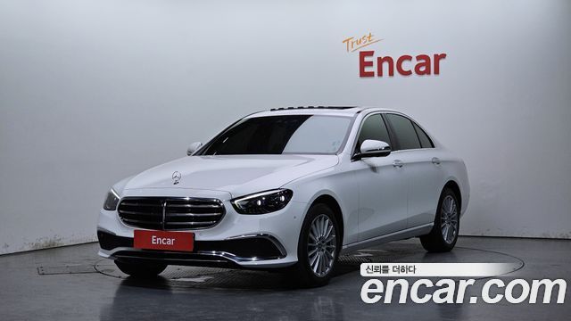 Mercedes-Benz E-Class W213 E220d 4MATIC Exclusive - фото 0