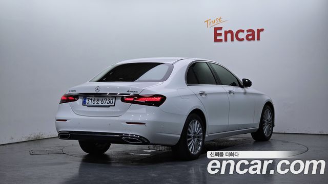 Mercedes-Benz E-Class W213 E220d 4MATIC Exclusive - фото 1