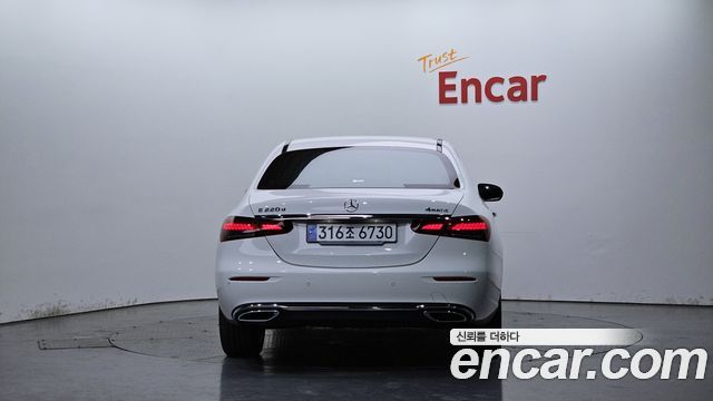 Mercedes-Benz E-Class W213 E220d 4MATIC Exclusive - фото 3