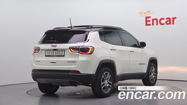 Jeep Compass 2-го поколения 2.4 Limitied AWD - фото 1