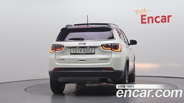 Jeep Compass 2-го поколения 2.4 Limitied AWD - фото 3