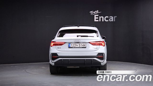 Audi Q3 F3 35 TDI Quattro Premium Sportback - фото 3