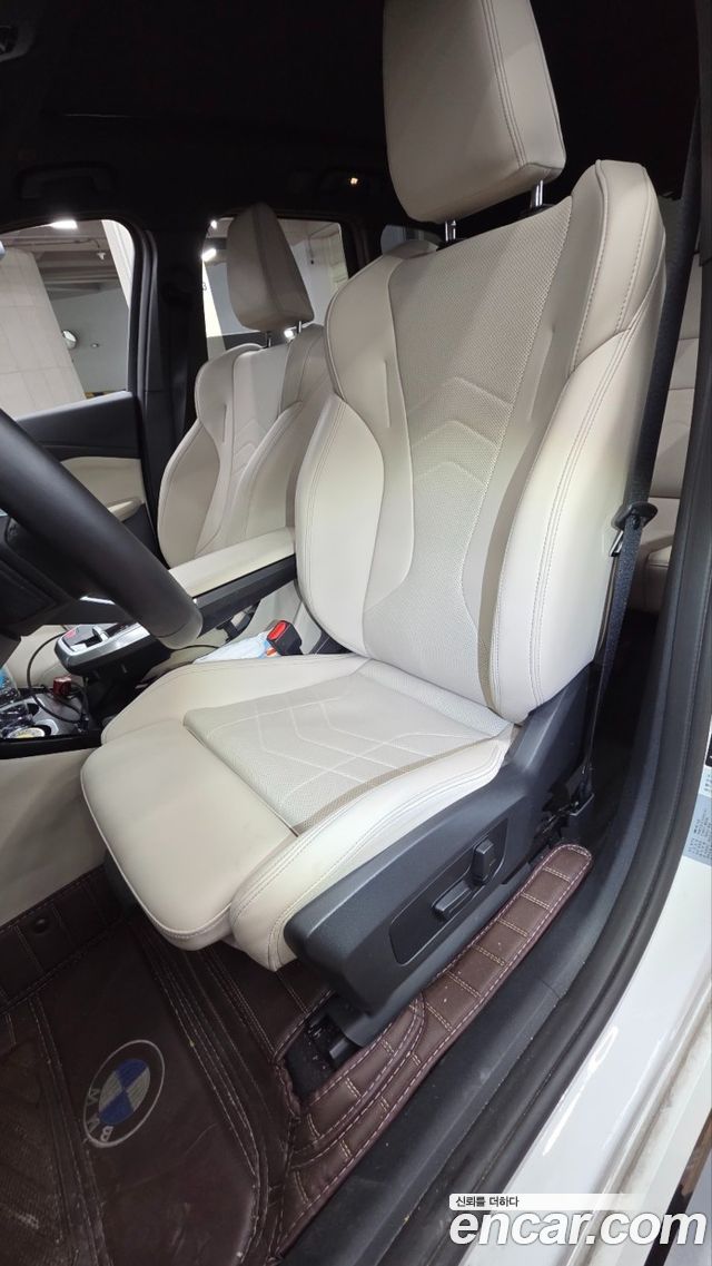 BMW X1 U11 xDrive 20i M Sport - фото 4