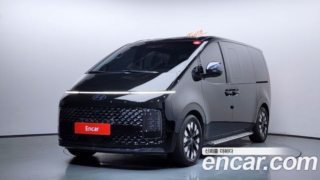 Hyundai Staria 4WD Lounge 7-Seater Inspiration - фото 0
