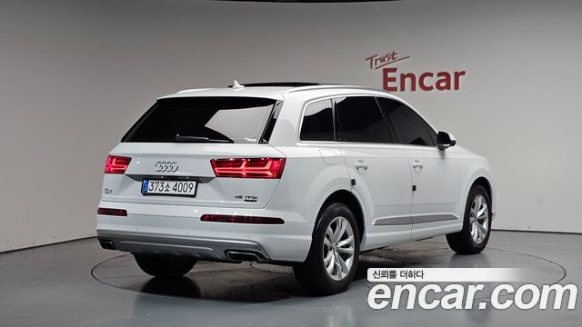 Audi Q7 45 TFSI Quattro - фото 1