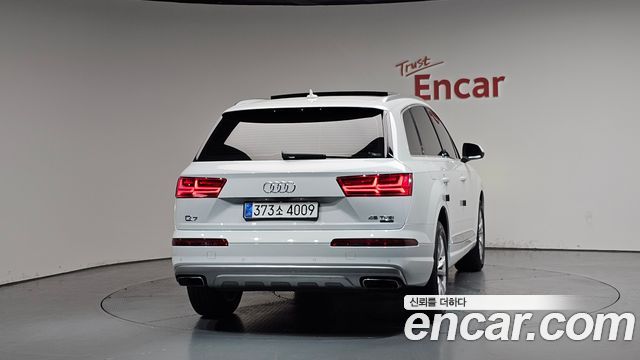 Audi Q7 45 TFSI Quattro - фото 3