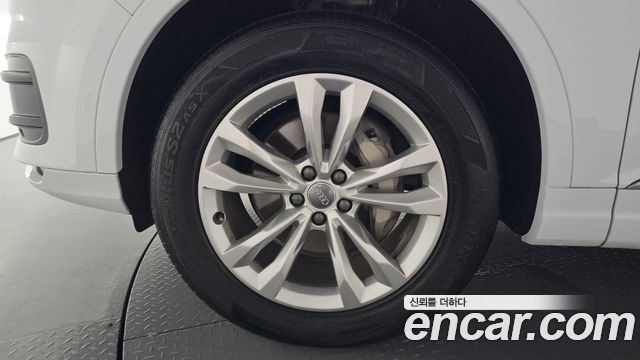 Audi Q7 45 TFSI Quattro - фото 4
