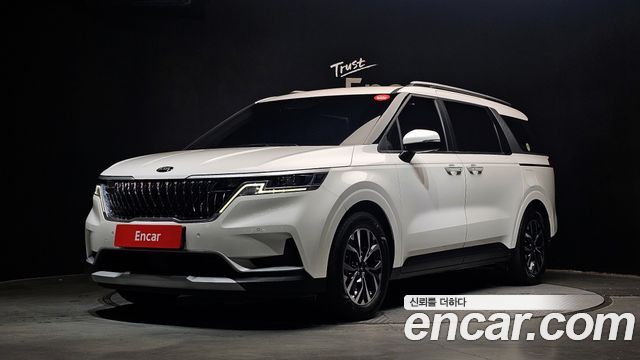 Kia Carnival 4-го поколения 9-Seater Prestige - фото 0