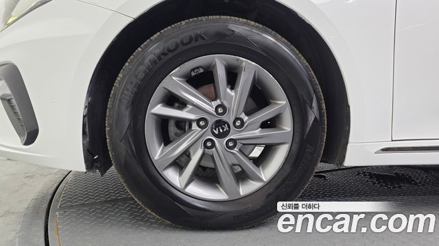 Kia K5 Новый 2-го поколения 2.0 LPI Rental Car Luxury - фото 4