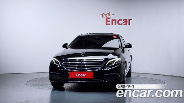 Mercedes-Benz E-Class W213 E300 4MATIC Exclusive - фото 2