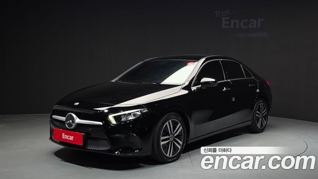 Mercedes-Benz A-Class W177 A220 Sedan - фото 0