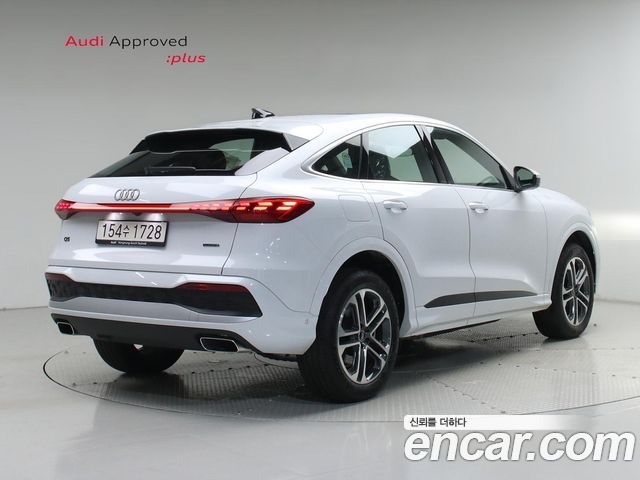 Audi Q5 40 TFSI Quattro Advanced Sportback - фото 1