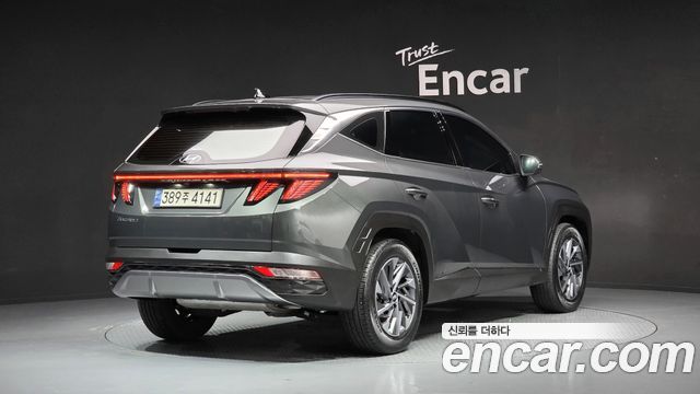Hyundai Tucson NX4, гибрид Inspiration 2WD - фото 1