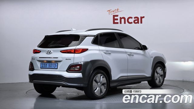 Hyundai Kona Premium - фото 1