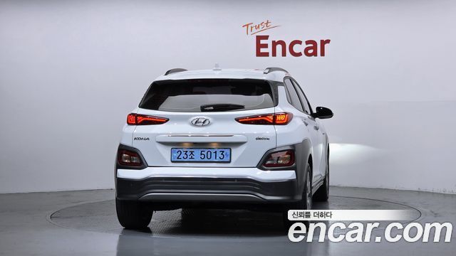 Hyundai Kona Premium - фото 3