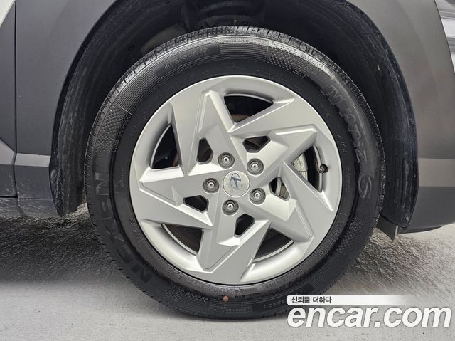 Hyundai Kona SX2 Gasoline 2.0 2WD Premium - фото 4