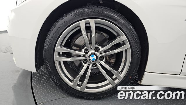 BMW 3-Series F30 320d M Sport - фото 4