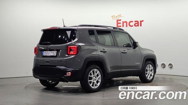 Jeep Renegade 2.4 Limited - фото 1