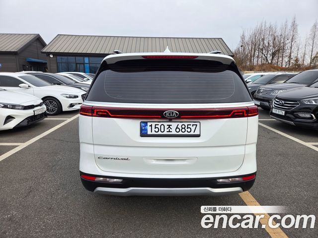 Kia Carnival 4-го поколения 9-Seater Prestige - фото 2