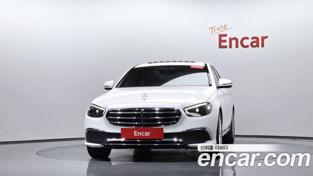 Mercedes-Benz E-Class W213 E250 Exclusive - фото 1