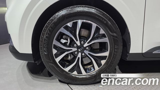 Kia Carnival 4-го поколения 9-Seater Noblesse - фото 4