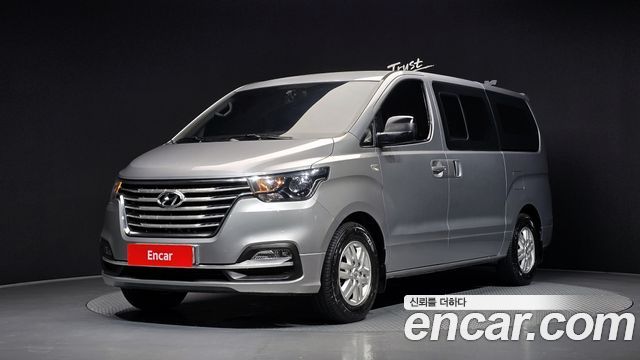 Hyundai Starex Новый Van 5-Seater Modern - фото 0