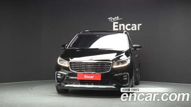 Kia Carnival Новый Gasoline 9-Seater Noblesse Special - фото 1