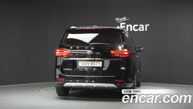 Kia Carnival Новый Gasoline 9-Seater Noblesse Special - фото 2